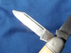 CAMILLUS KNIFE MADE IN USA 66 LONG PULL 3 BLADE STOCKMAN VINTAGE FOLDING POCKET KNIFE