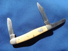 CAMILLUS KNIFE MADE IN USA 66 LONG PULL 3 BLADE STOCKMAN VINTAGE FOLDING POCKET KNIFE