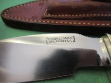 Randall Brown Button  Alaskan Skinner Model 11-5