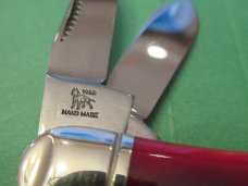 Bulldog Brand Standing Dog 1996 Red Bone 5 Blade Sowbelly 