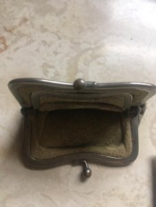 CIVIL WAR SOLDIERS CHANGE PURSE AND SMALL EAGLE UNIFORM BUTTON