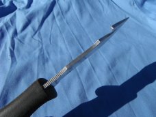 Outdoor Edge Kodi-Skinner 4.4" Blade W/ Gut Hook, Black Kraton Handle, Leather Sheath. Seki Japan!!!