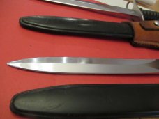 2 Bayonets 