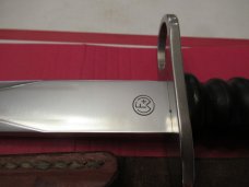 2 Bayonets 