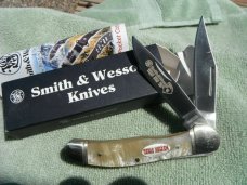 NOSNIB Smith amp Wesson THCH Texas Holdem Copper headPearl 2 Blade Pocket Knife