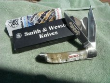 NOS/NIB Smith & Wesson THCH Texas Hold’em Copper head/Pearl 2 Blade Pocket Knife