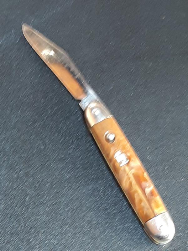 Vintage Shur Snap cigar Jack switchblade. Vintage Shur Snap cigar Jack switchblade.