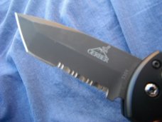 GERBER 06 AUTOMATIC with Tanto Blade, Fires Hard, Locks Tight, Safety Lock, Near Mint Made in USA!!!