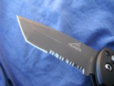 GERBER 06 AUTOMATIC with Tanto Blade, Fires Hard, Locks Tight, Safety Lock, Near Mint Made in USA!!!