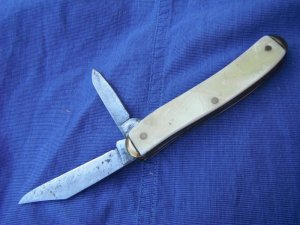 Vintage Colonial Prov U.S.A. Folding 2 blade Pocket Knife