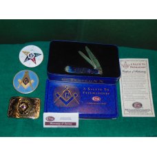 Case XX A Salute To Freemasonry Commemorative Case Trapper knife Collectors tin Belt Buckle Badges