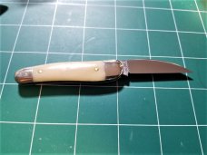 GEC #19 Little Rattler Smooth White Bone Tidioute Cutlery 190120