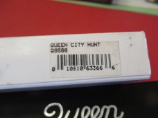 Queen City Hunter Green Bone Model #Q9588