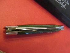 Queen City Hunter Green Bone Model #Q9588