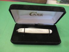 Case XX 1972 Pearl Pattern # 82053 with Bale  Discontinued  