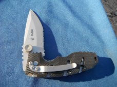 NIB/NOS CRKT 6813 RYAN Model 7 Knife has Lawks System Older Taiwan model. NEW IN BOX!!!