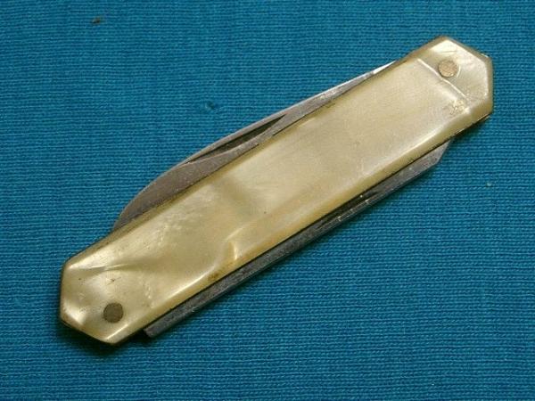 VINTAGE SMALL UNMARKED EQUAL END LOBSTER PEN FOLDING POCKET JACK KNIFE KNIVES OLD VINTAGE SMALL UNMARKED EQUAL END LOBSTER PEN FOLDING POCKET JACK KNIFE KNIVES OLD