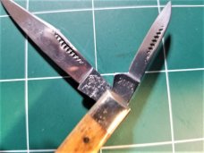 Bulldog Brand Knife  Giraffe Bone 