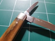 Bulldog Brand Knife  Giraffe Bone 