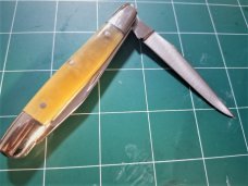CANAL STREET MUSKRAT 2009 NKCA CLUB KNIFE 245 OF 485 BUTTERSCOTH SMOOTH HORN