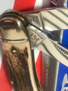 Vintage Bulldog Brand 3 Blade Kentucky Tobacco King Blade Etch w/ Great Deer Stag Handles