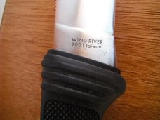 CRKT Wind River 2001 Fixed Blade Knife w/gut hook and leather sheath.  