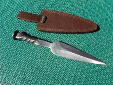 Solid Strong Hand Forged Custom Rail Road Spike Dagger / Fixed Blade knife. W/ Leather Sheath. 