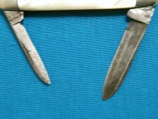 VINTAGE ANTIQUE WALKER CO SHEFFIELD REAL HOMELAND KNIFE PEARL SLEEVEBOARD FOLDING POCKET KNIVES OLD