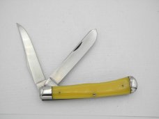 Queen Cutlery #19A  Amber Handled Trapper Glazed Finish: