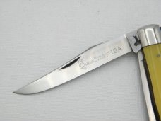 Queen Cutlery #19A  Amber Handled Trapper Glazed Finish: