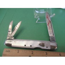 Fight'N Rooster 1995 Pearl Mid Lock Whittler 1 of 100