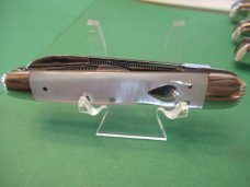 Fight'N Rooster 1995 Pearl Mid Lock Whittler  1 of 100 