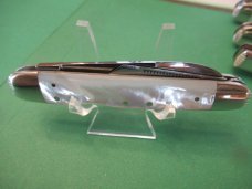 Fight'N Rooster 1995 Pearl Mid Lock Whittler  1 of 100 