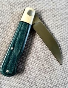 Michael du Pleesis EO Wharnie Knife,3.75" Teal Micarta, Giraffe bone and N690,coa slip new