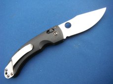 Discontinued  Benchmade Mini Onslaught plain edge folding knife Model # 746. With Box and paperwork