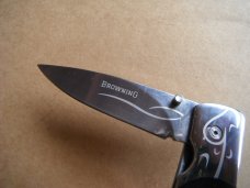 Browning Japan G10 mother of pearl inlaid Model 721 liner-lock folding pocket knife.  MADE IN JAPAN!