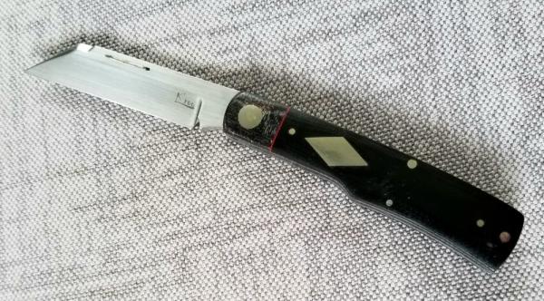 K'roo Custom Micarta Mac Knife, NEW,W/ slip, 3.5" closed blanket and black micarta with filework K'roo Custom Micarta Mac Knife, NEW,W/ slip, 3.5" closed blanket and black micarta with filework