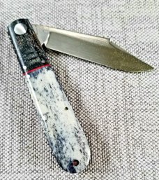 K'roo Custom Giraffe bone Barlow Knife, NEW,W/ slip, 3.5 blanket micarta filework work 