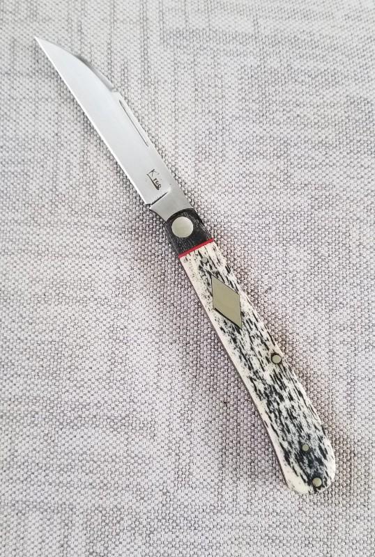 K'roo Custom Giraffe bone Slimline wharnie Knife, NEW,W/ slip, 4"giiraffe bone..dble shields K'roo Custom Giraffe bone Slimline wharnie Knife, NEW,W/ slip, 4"giiraffe bone..dble shields