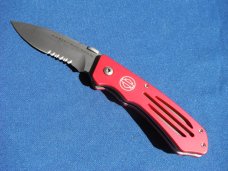 NOS/NIB HARLEY DAVIDSON HD RED THUNDER II W/ SERRATION NEW IN BOX KNIFE, HD0040. GERMAN MADE!