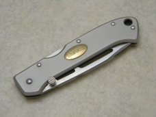 Beretta Japan Airlight K-AIRS-2 AS Serrated Lockback Knife in Box