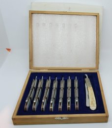Improved Eagle Razor Parker Knife Cut. Co Straight Razor 7 Day Mother of Pearl