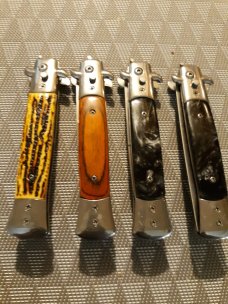 3 stilettos knives 1 comb set 