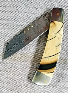 Steve Vanderkolff Crosscut Mammoth Native, 4" damasteel. dot system for pulls. Bolsters & Caps 