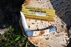 A "Super" nice little 3 inch closed pocket knife! Made in the Early 1980's Original!