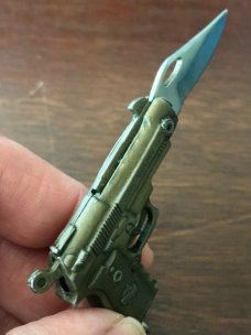 Miniature 9MM Pistol Keychain Switchblade 