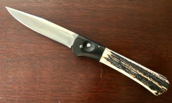 James Huckeba (Huck) Switchblade, Marked "19 H 92", Clip Point Blade, Nice Stag Handle, Unused James Huckeba (Huck) Switchblade, Marked "19 H 92", Clip Point Blade, Nice Stag Handle, Unused