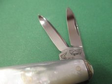 E. Bruckmann  3 Blade Pearl 