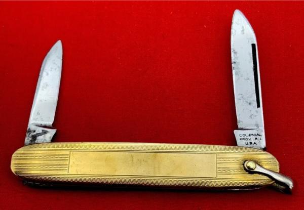Vintage COLONIAL PROV RI Embossed Gold Tone Shadow Pen Folding Pocket Knife w/Bail