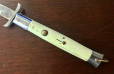 Batwing Rizzuto Estileto Milano, Marked Stainless Steel, Hard To Find White Handle, Used